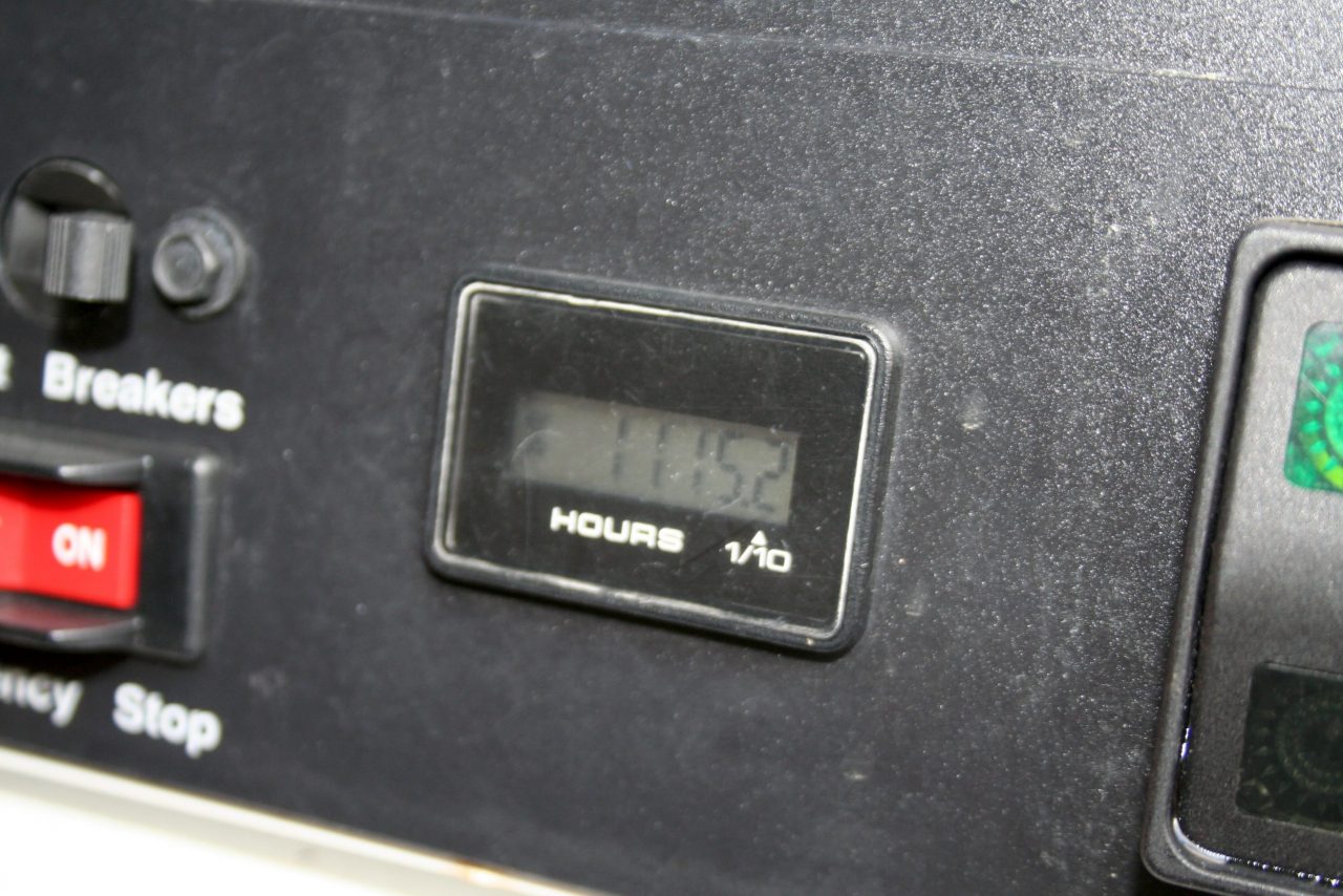 Meridian 580 | Интерьер 1