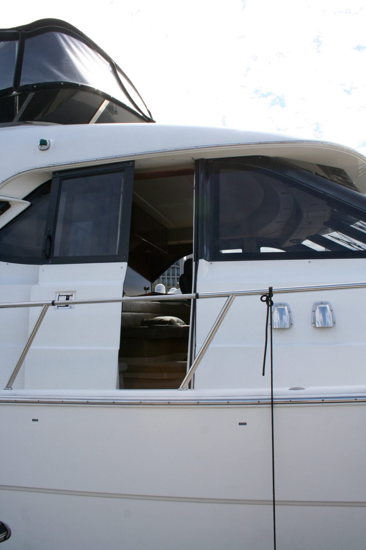 Meridian 580 | Экстерьер 8