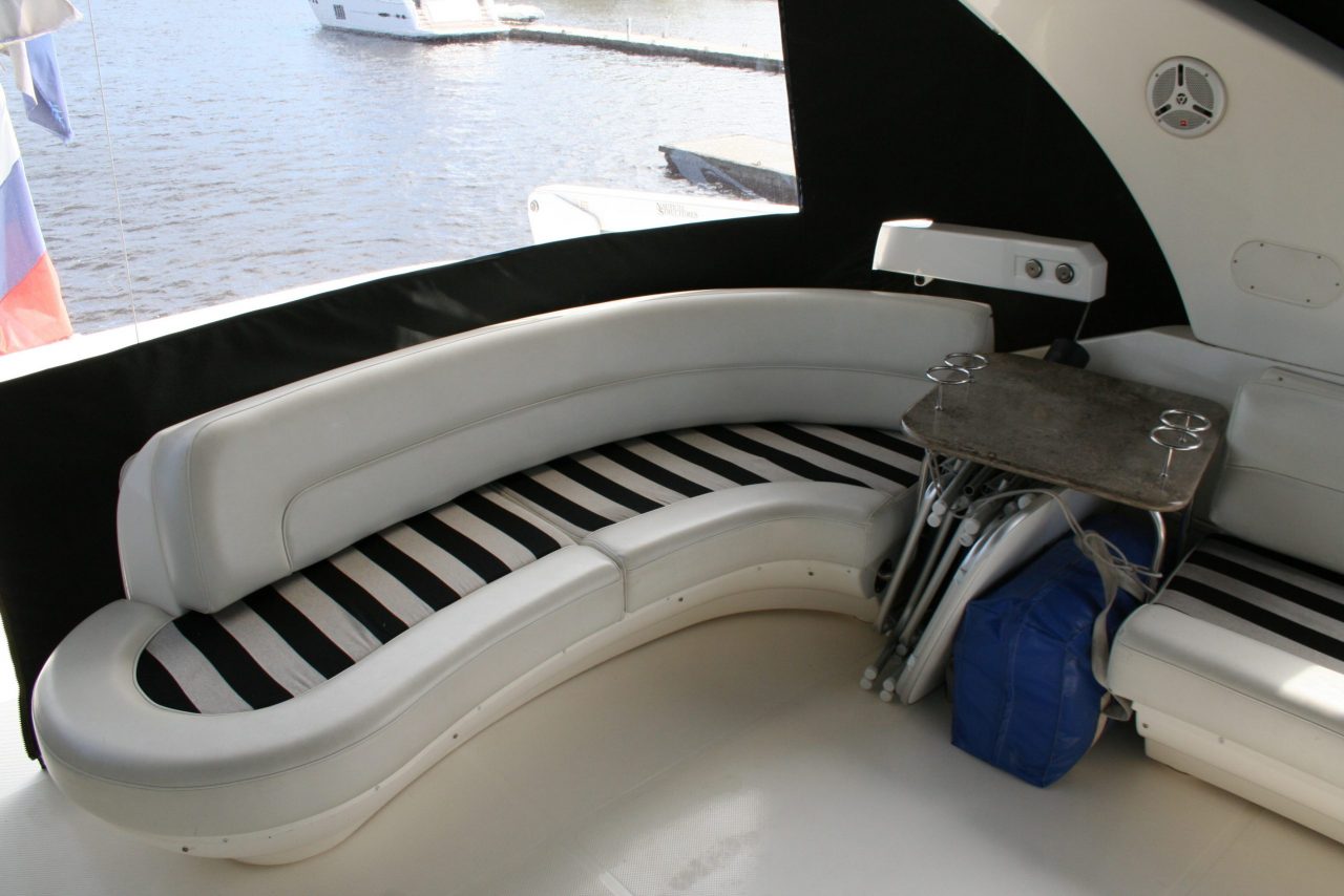 Meridian 580 | Интерьер 10