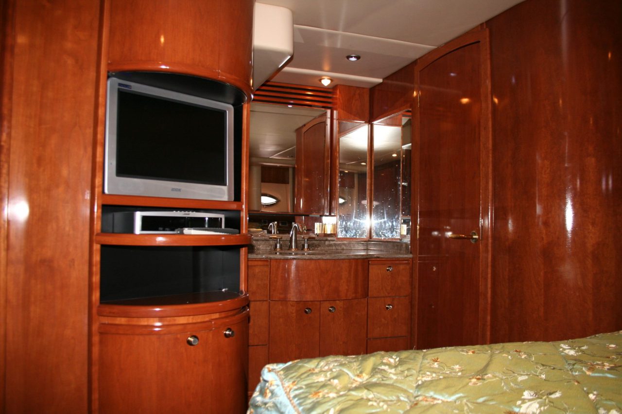 Meridian 580 | Интерьер 27