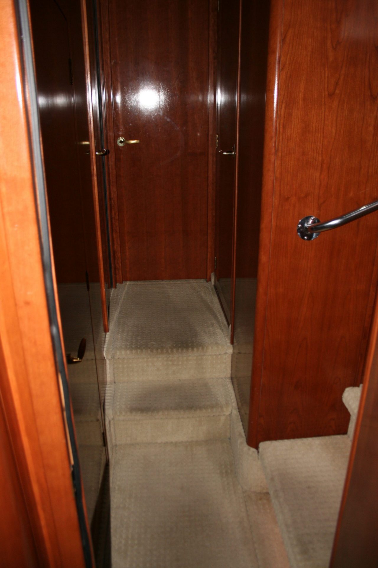 Meridian 580 | Интерьер 45