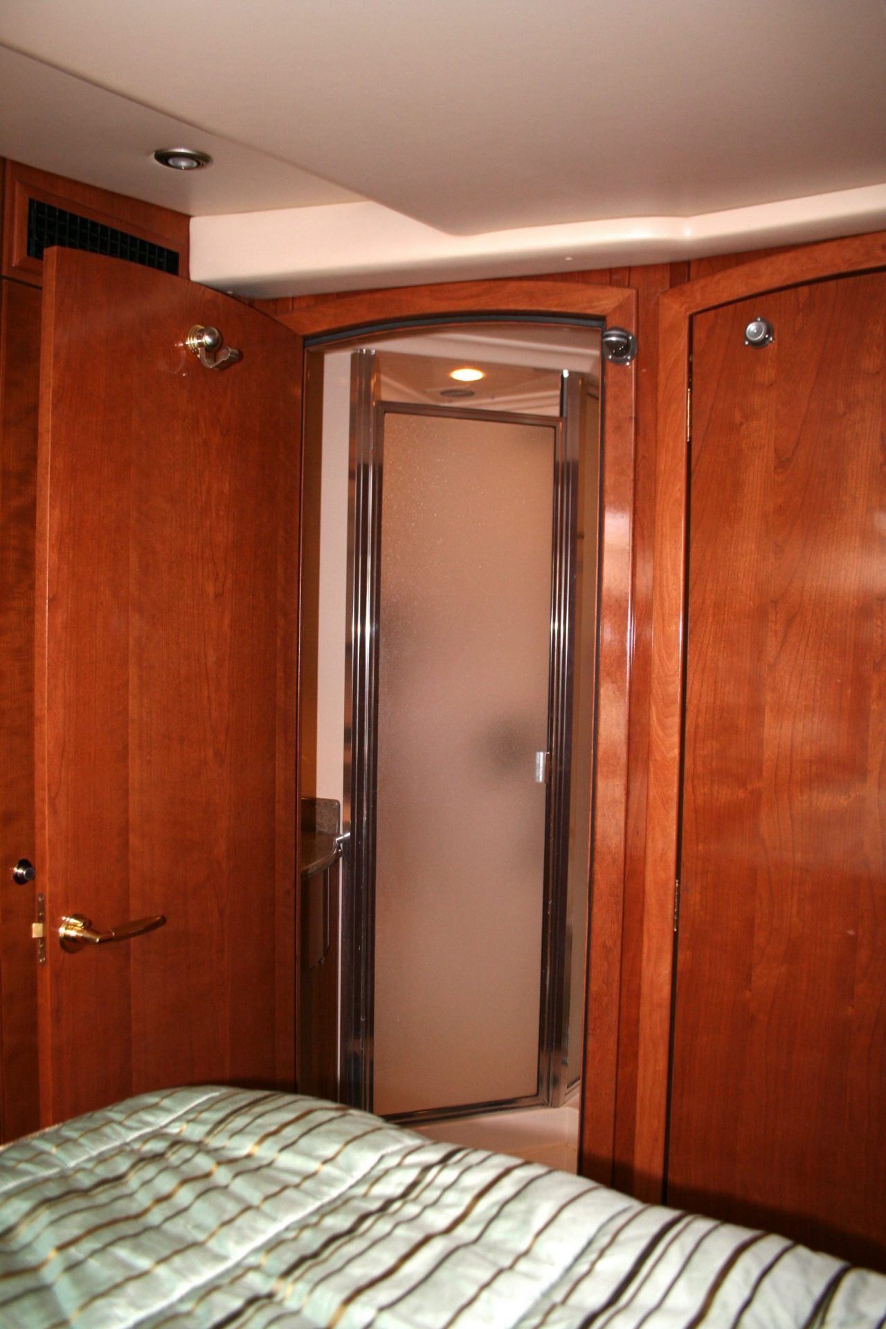 Meridian 580 | Интерьер 48