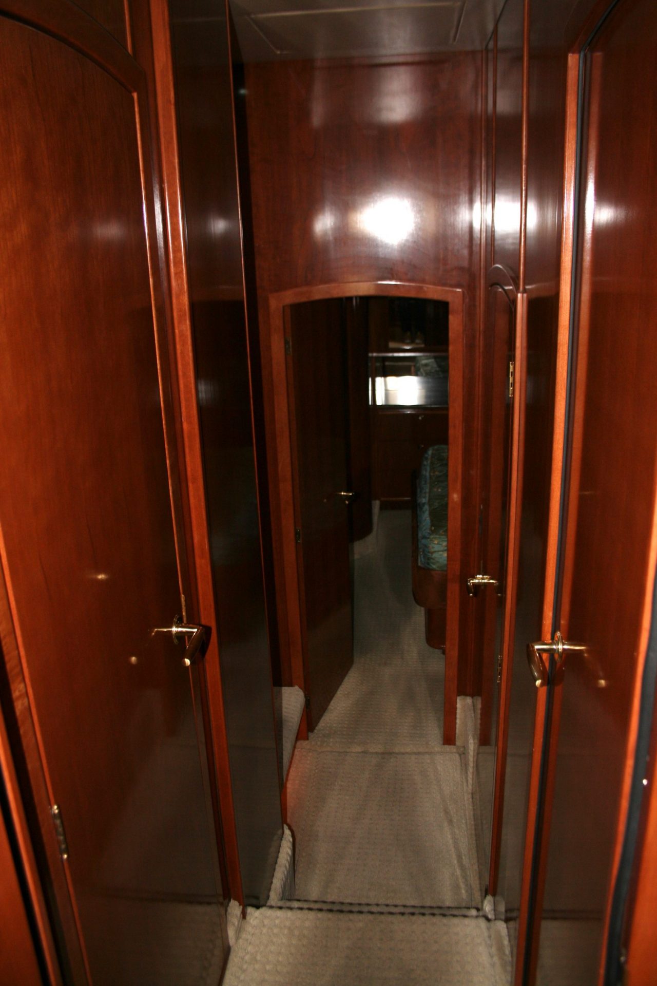 Meridian 580 | Интерьер 40