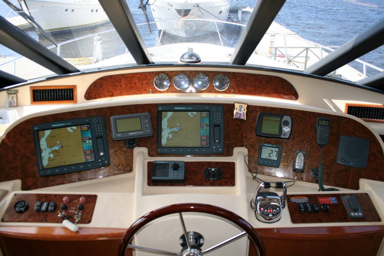 Meridian 580 | Интерьер 15