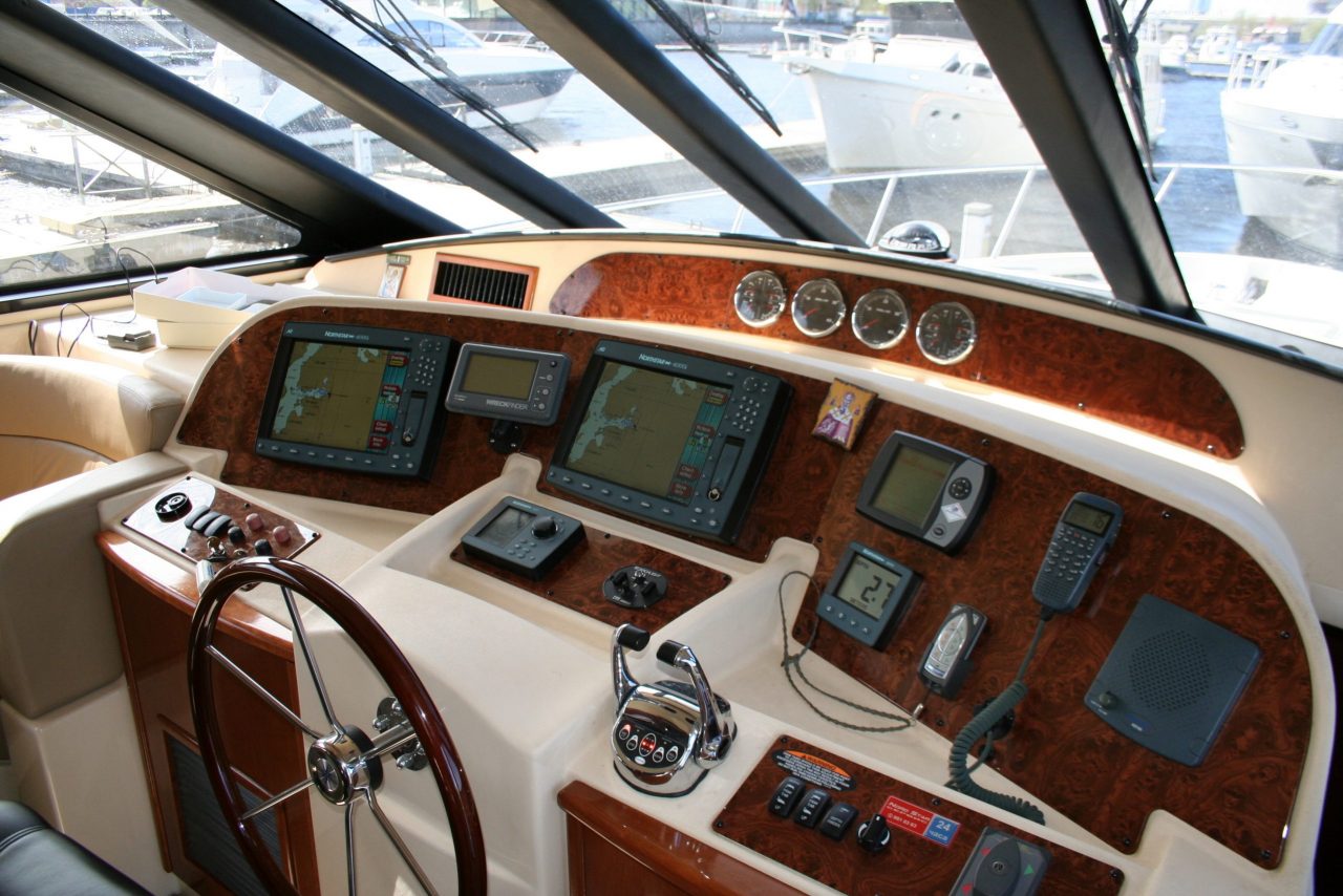 Meridian 580 | Интерьер 16