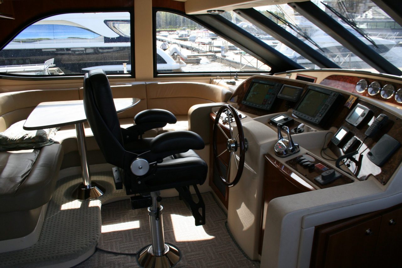 Meridian 580 | Интерьер 38