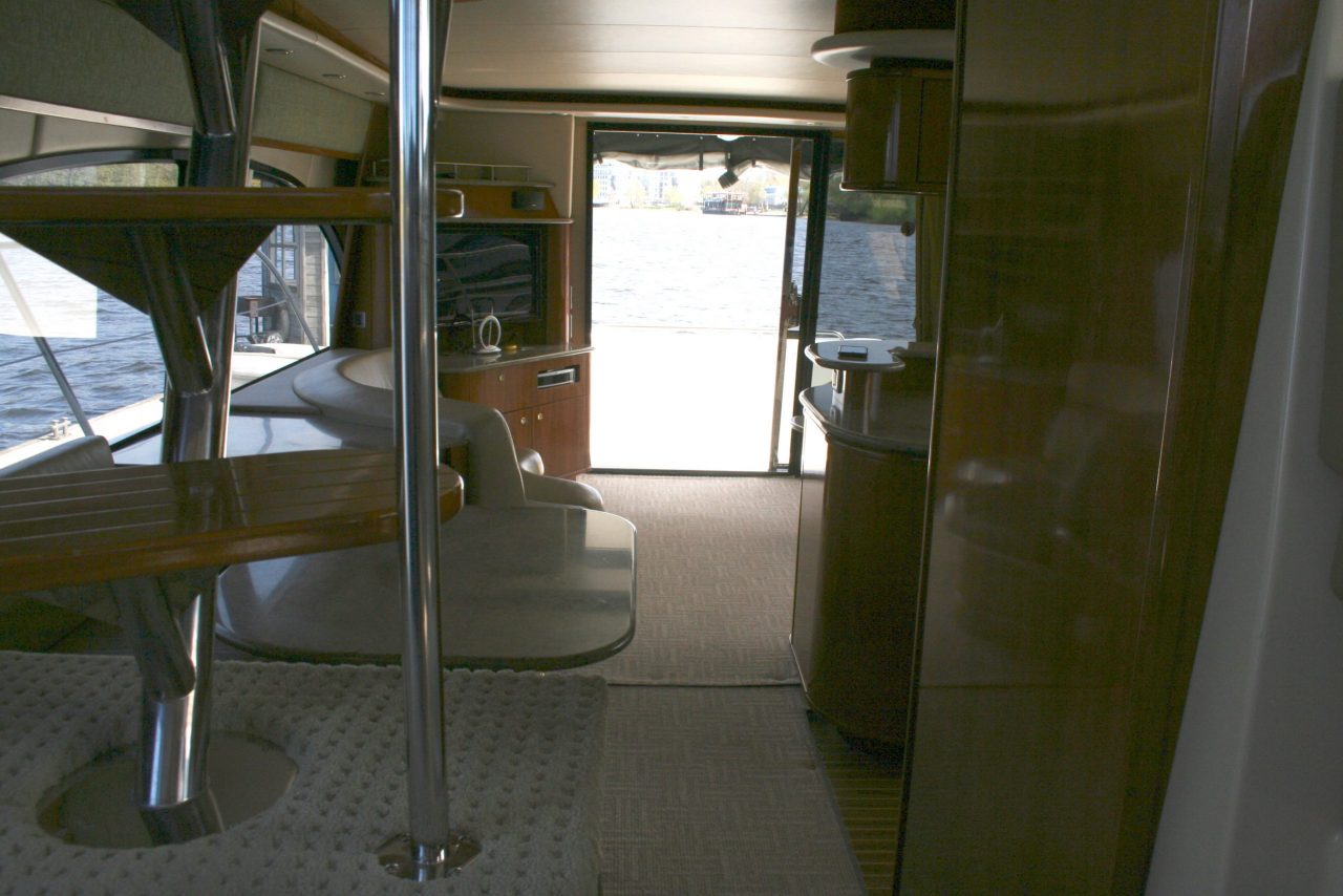 Meridian 580 | Интерьер 35