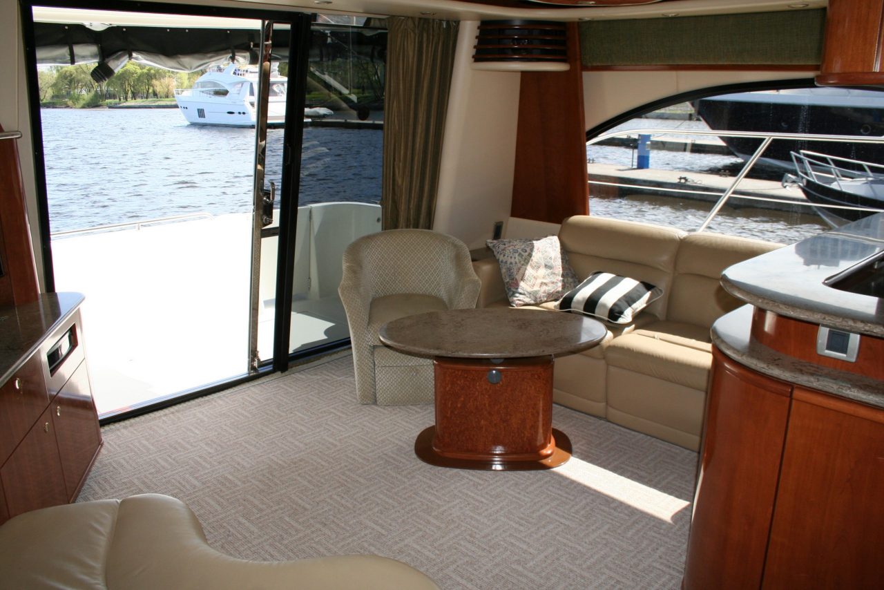 Meridian 580 | Интерьер 22