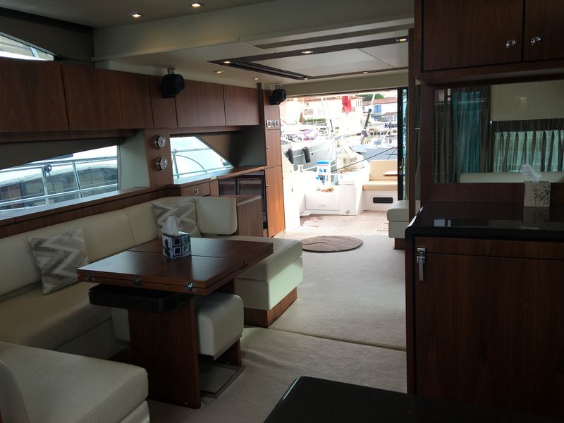 Fairline Squadron 65 | Интерьер 21