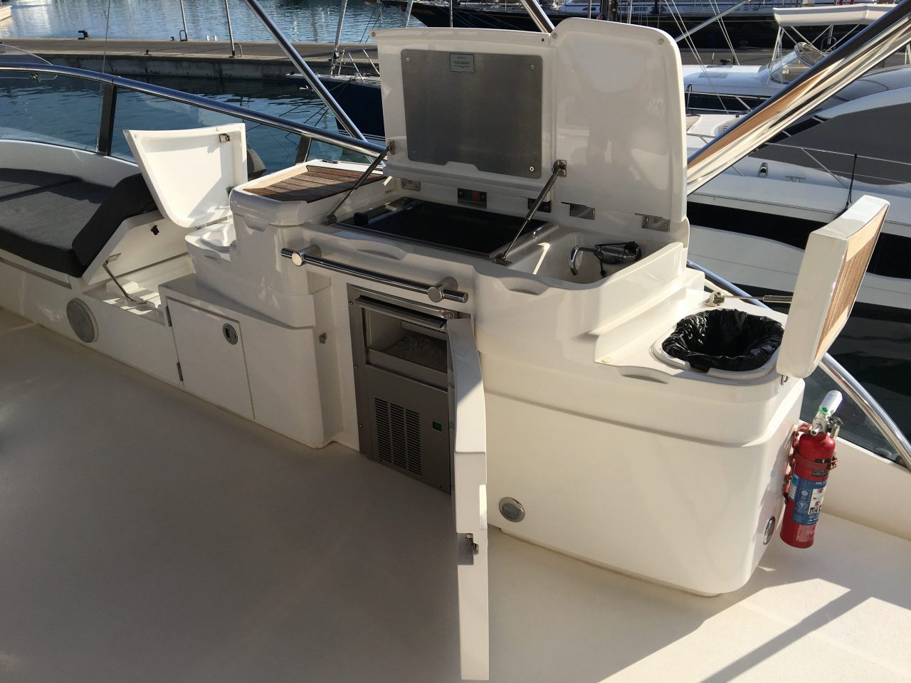 Fairline Squadron 68 | Интерьер 6