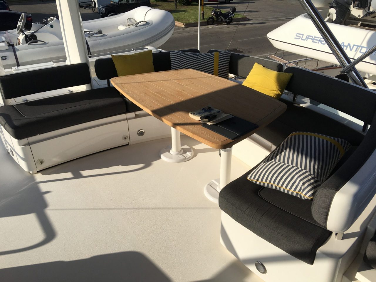 Fairline Squadron 68 | Интерьер 10