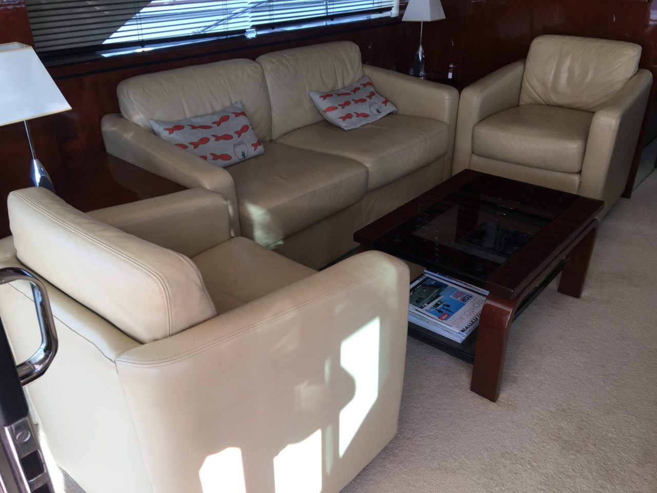 Fairline Squadron 68 | Интерьер 15
