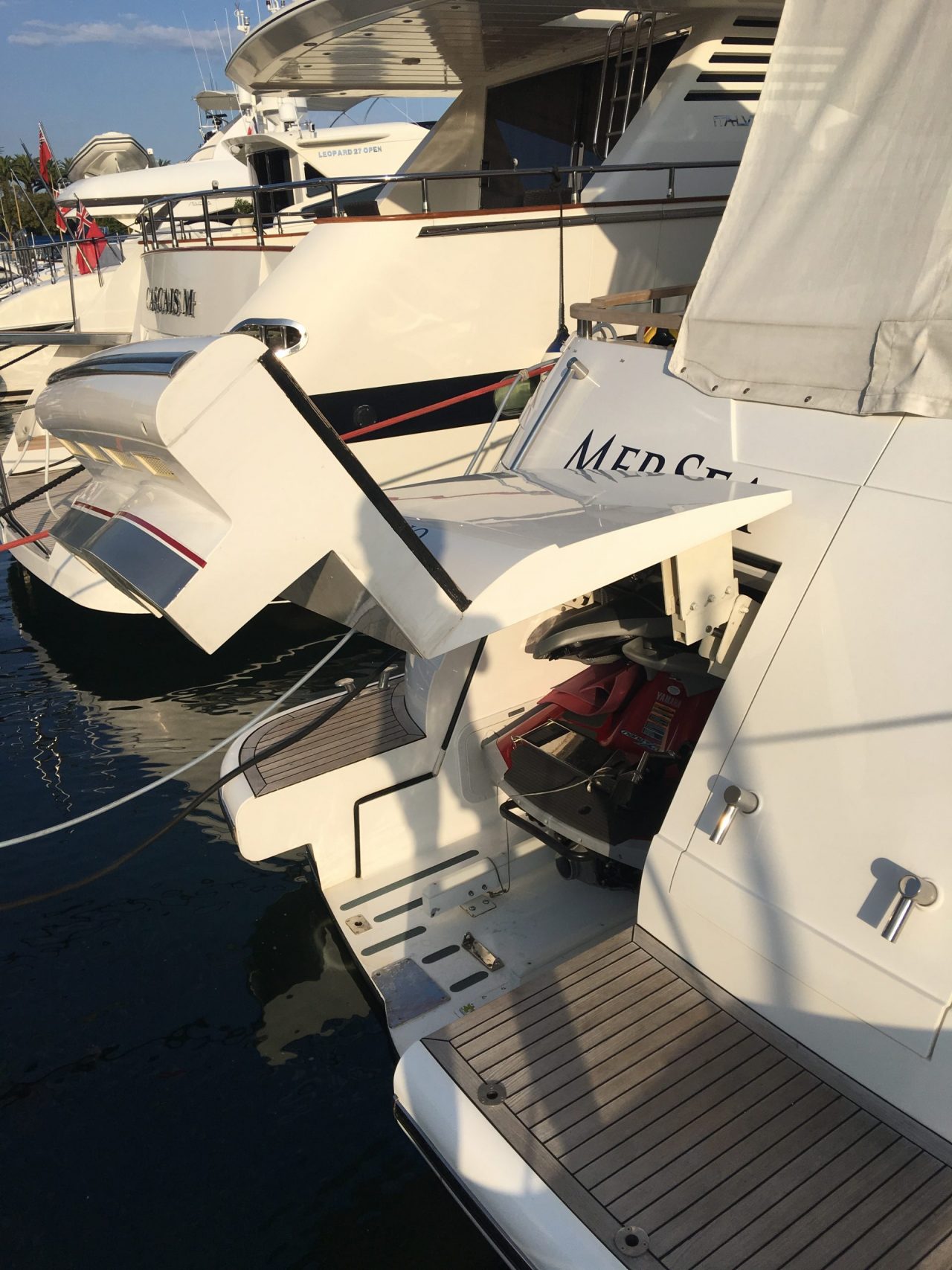 Fairline Squadron 68 | Экстерьер 10