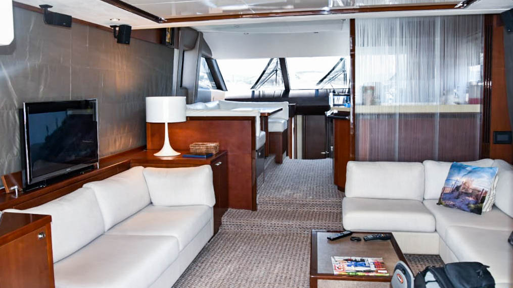 Princess 64 | Интерьер 2