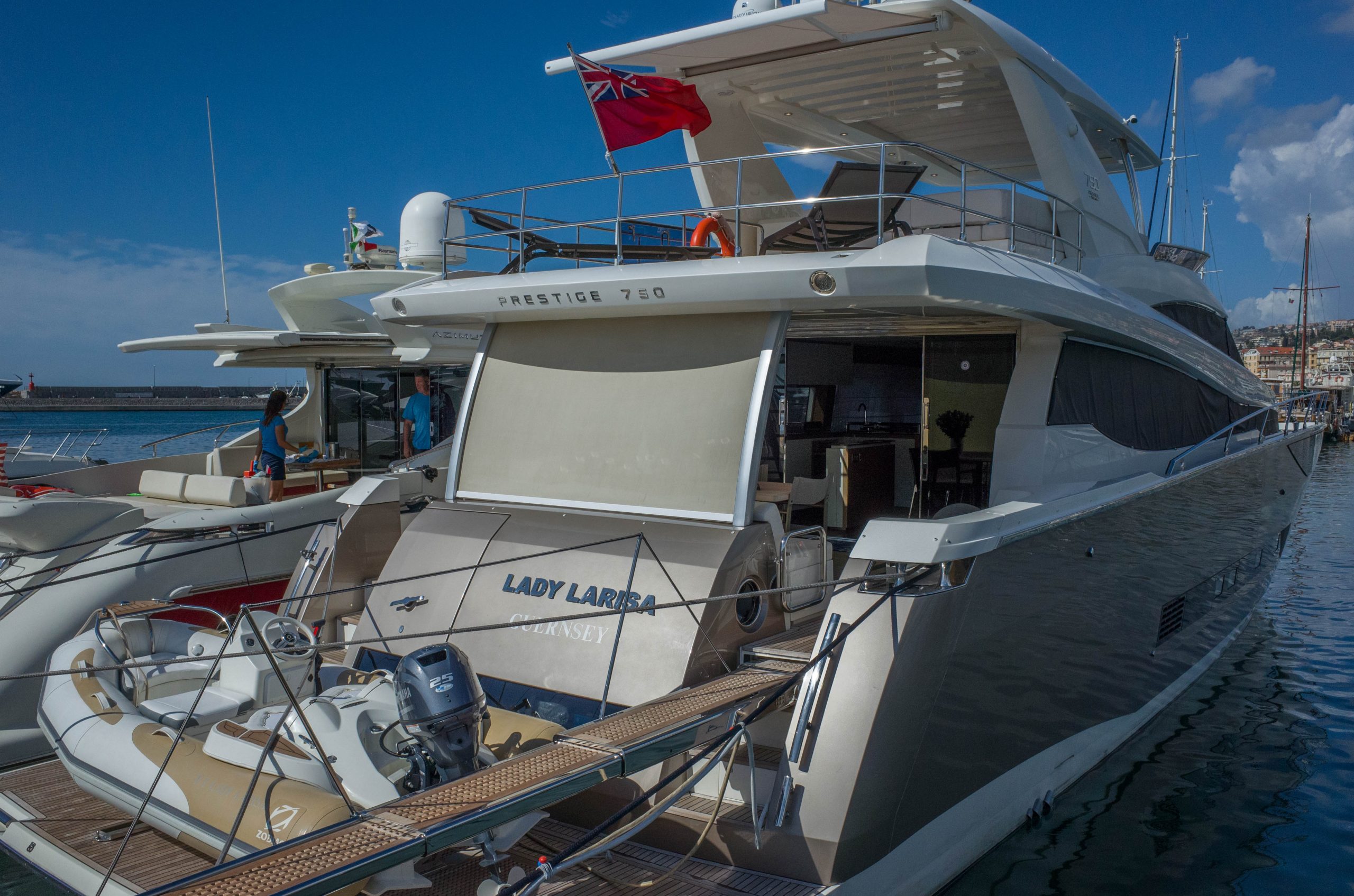 Prestige 750 | Экстерьер 3