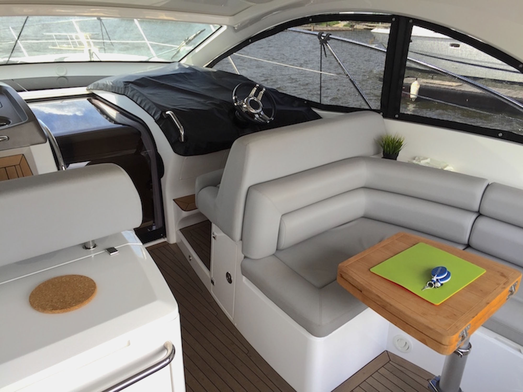 Sunseeker Portofino 40 (REF. SS-4013) | Интерьер 1