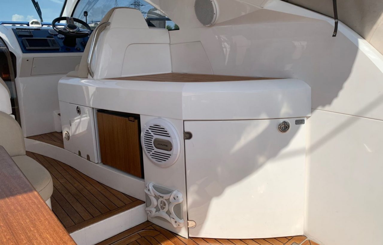 Fairline Targa 38 Open | Экстерьер 5