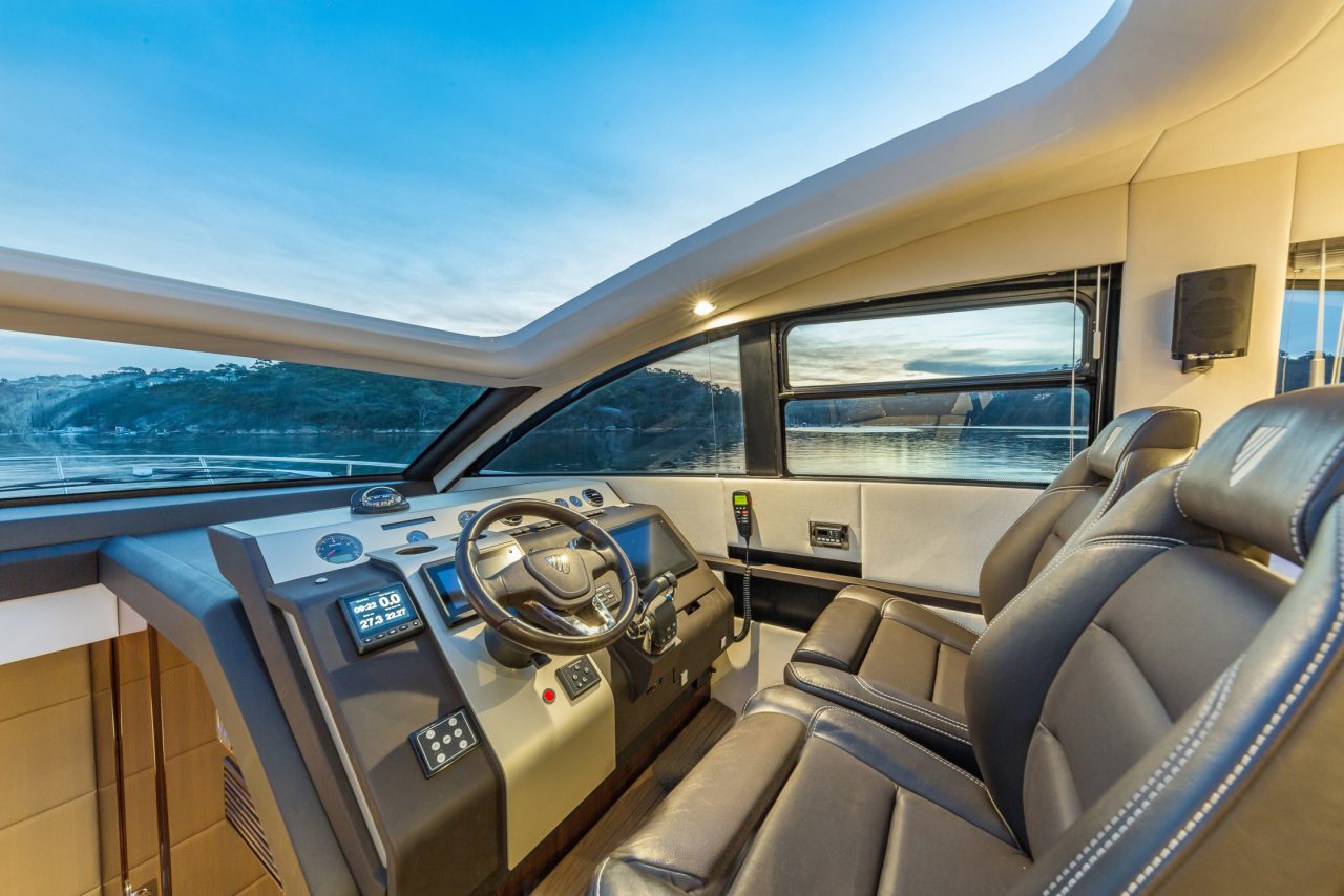 Fairline Targa 48 GT | Интерьер 12