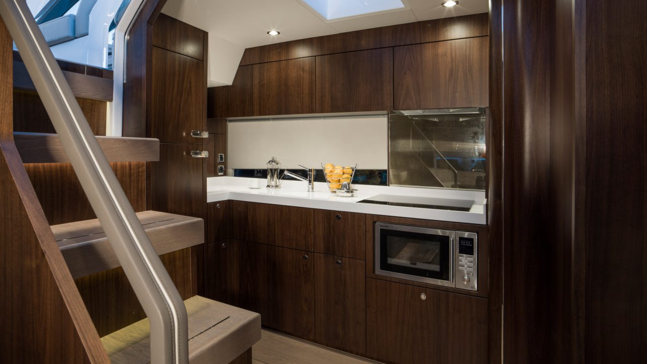 Интерьер яхты Targa 53 Open