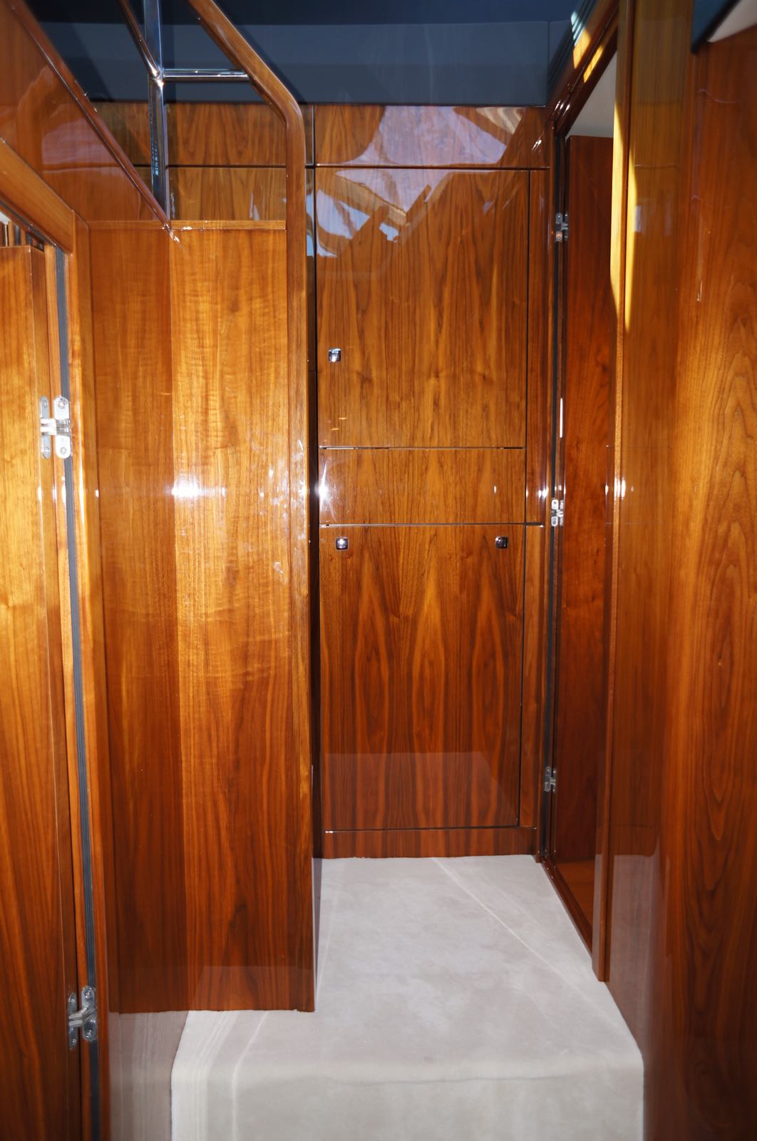 Fairline Squadron 55 | Интерьер 17