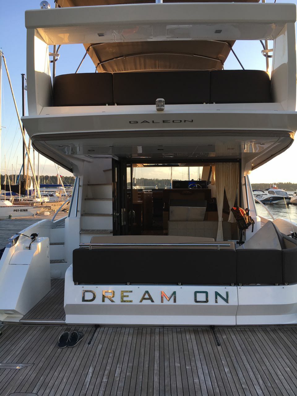 Galeon 420 Fly | Экстерьер 8