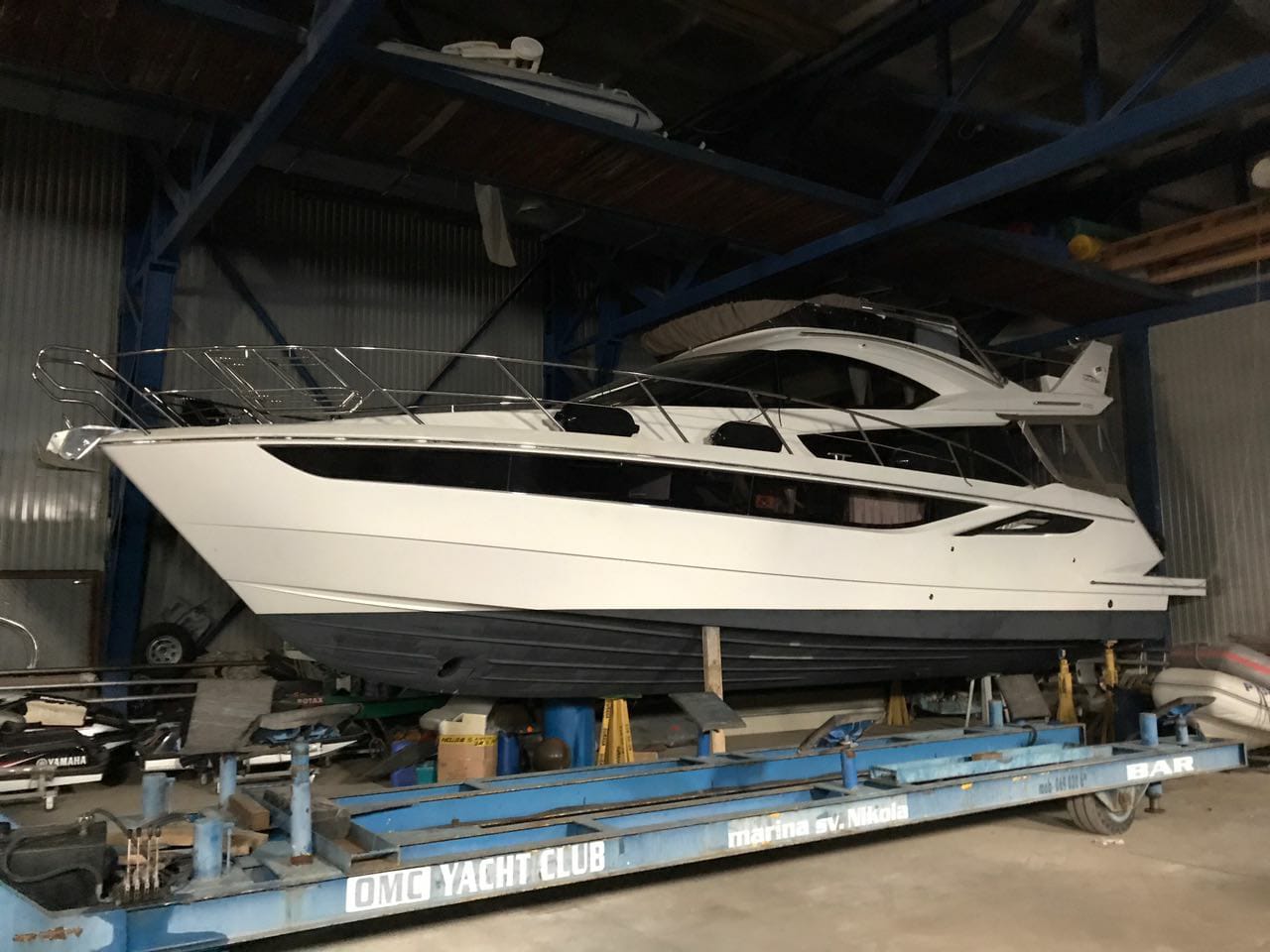 Galeon 420 Fly | Экстерьер 5