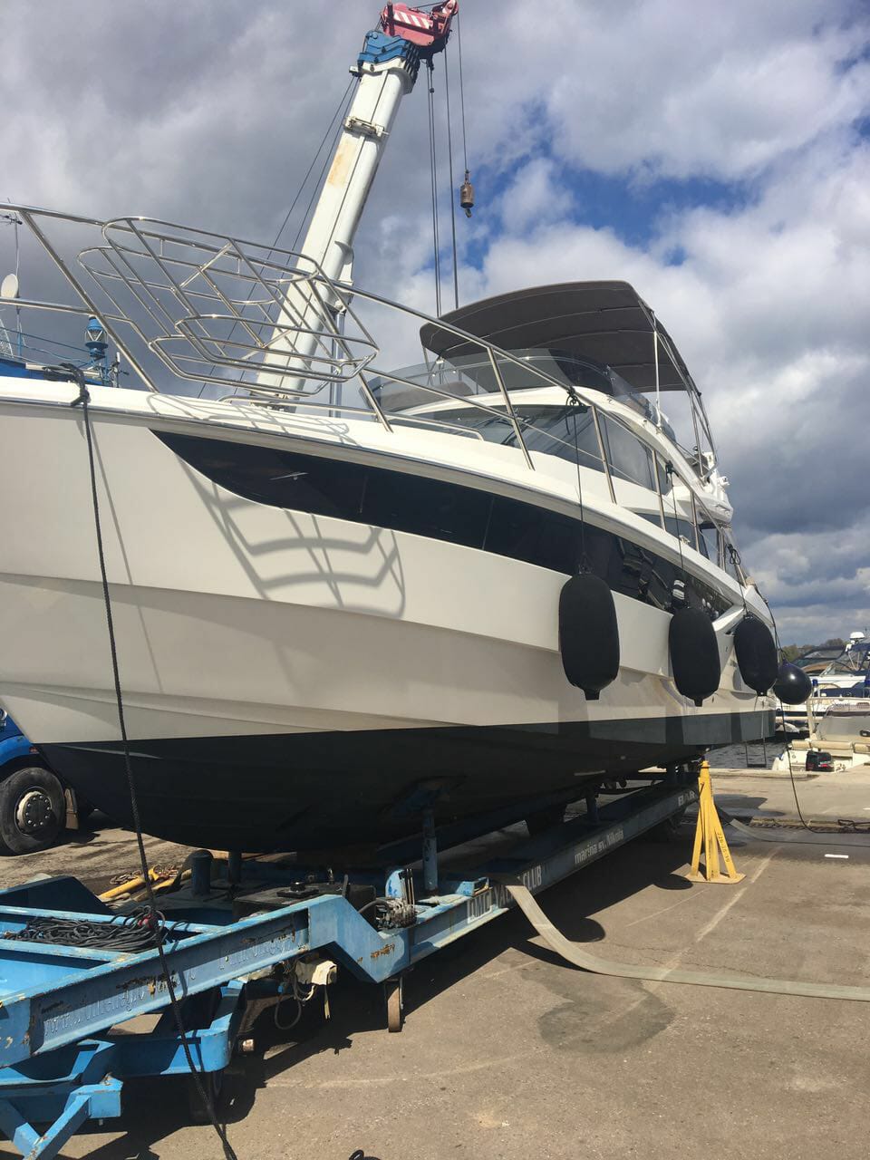 Galeon 420 Fly | Экстерьер 6