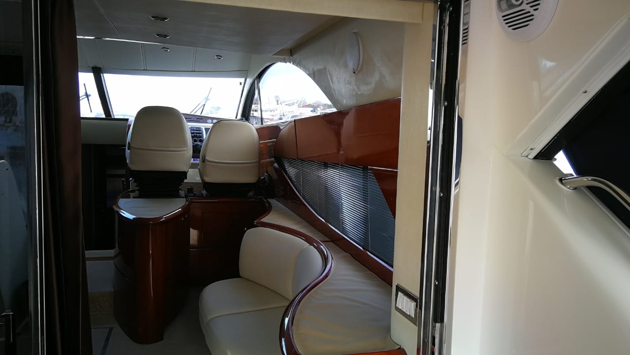Fairline Phantom 50 | Интерьер 1