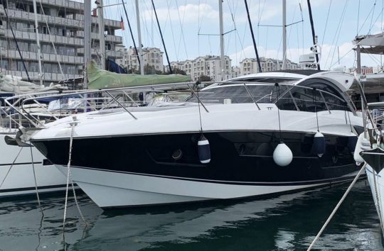 Яхта Sunseeker Portofino 40 (REF. SS-4013) | ID: 14307