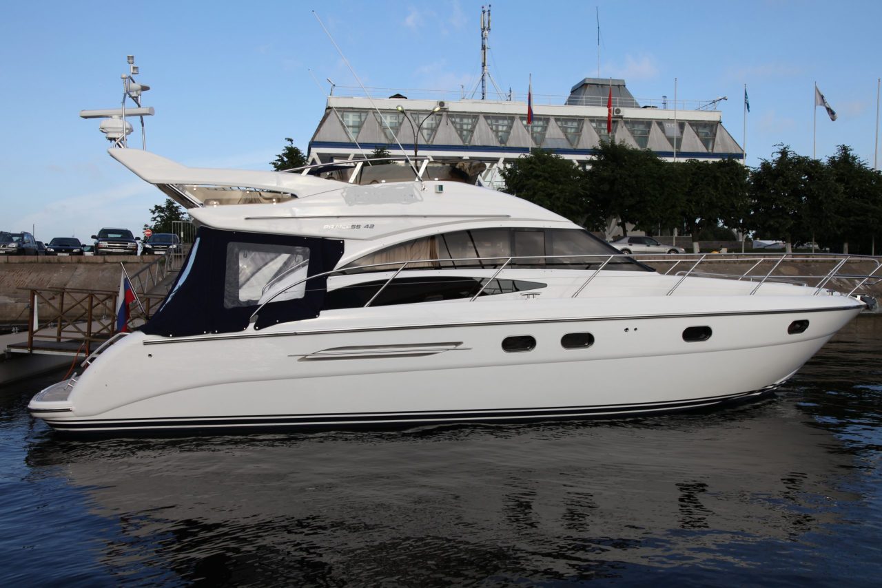 Princess 42 | Экстерьер 3