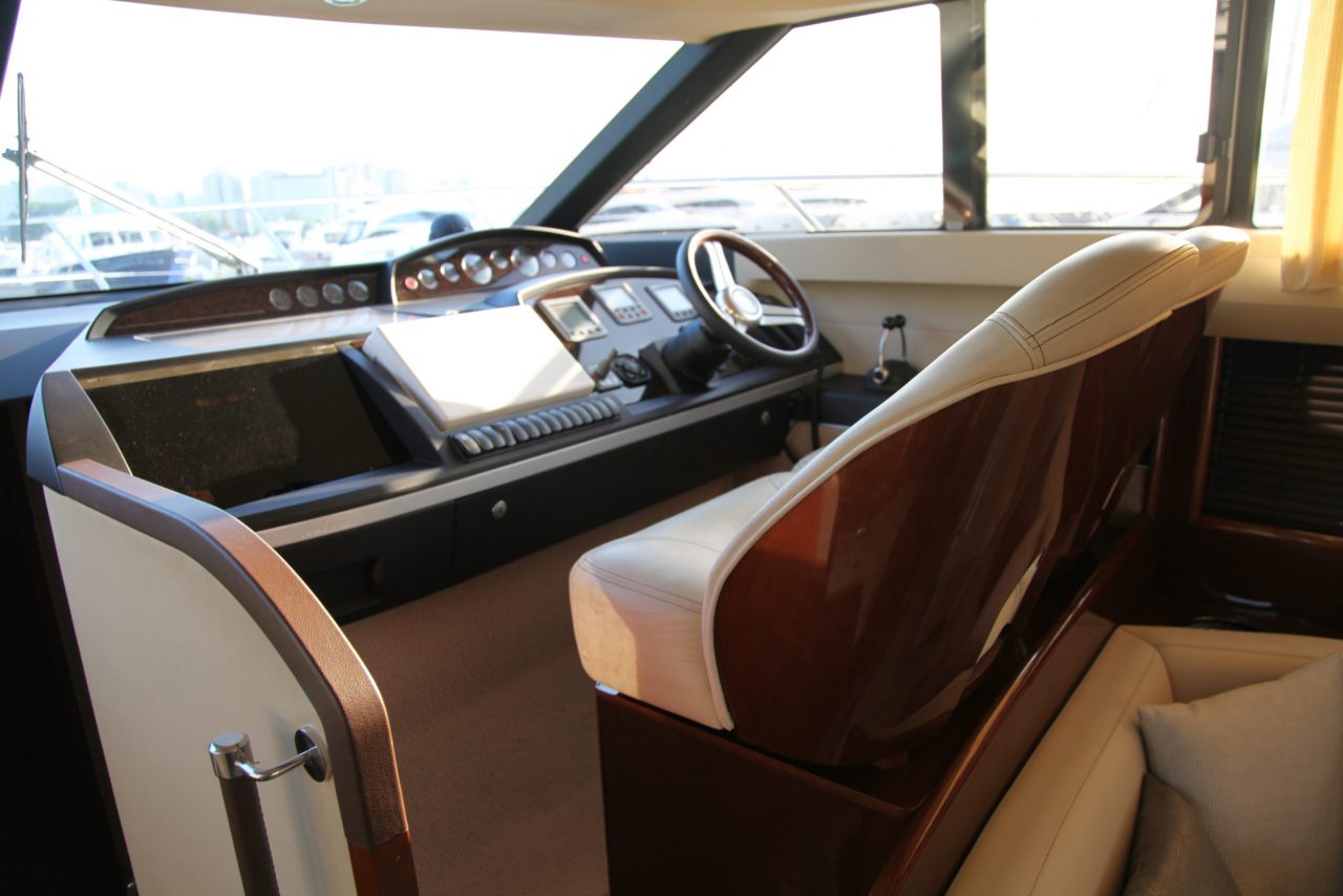 Princess 42 | Интерьер 3