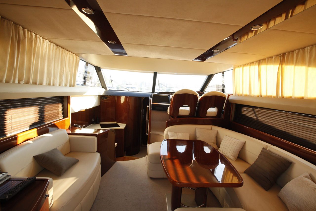 Princess 42 | Интерьер 1