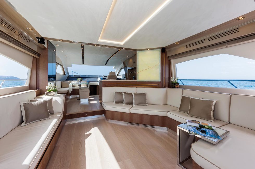 Dominator 640 | Интерьер 5