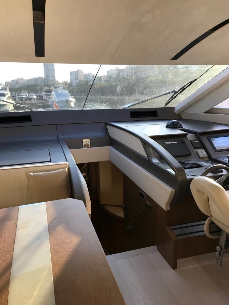 Dominator 640 | Интерьер 3