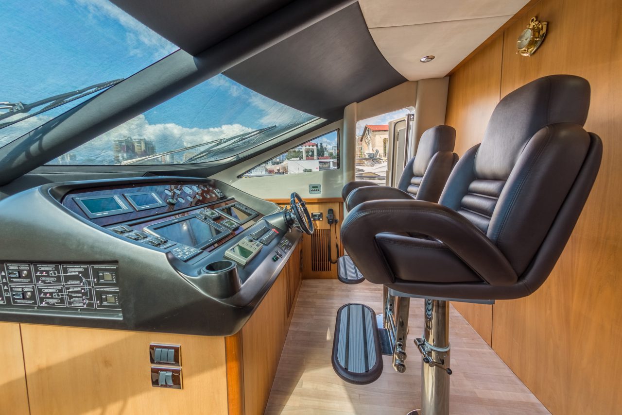 Sunseeker Manhattan 70 | Интерьер 3