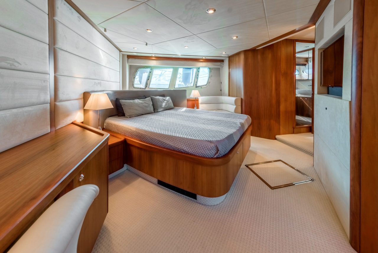 Sunseeker Manhattan 70 | Интерьер 12