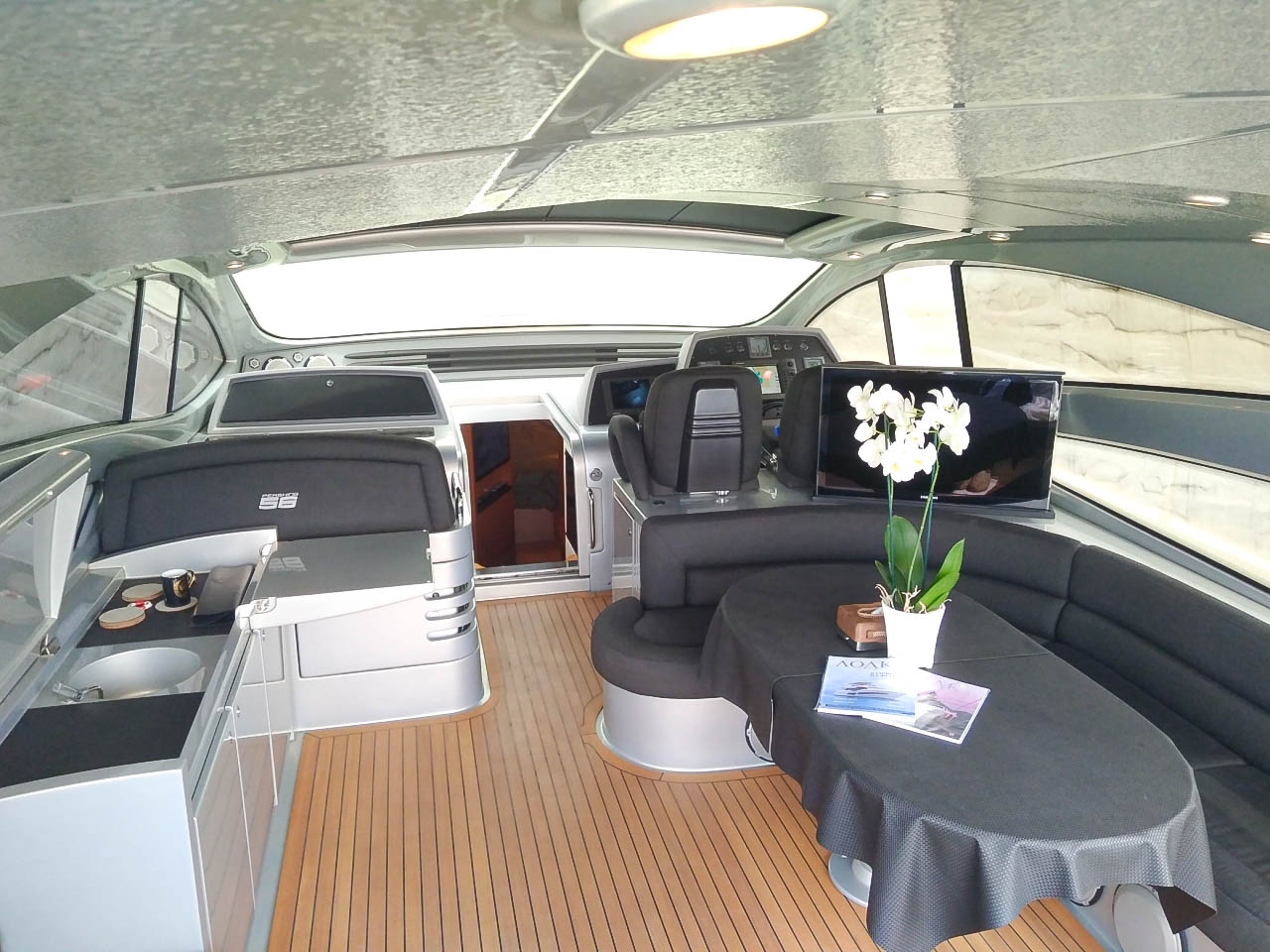 Pershing 56 | Интерьер 1