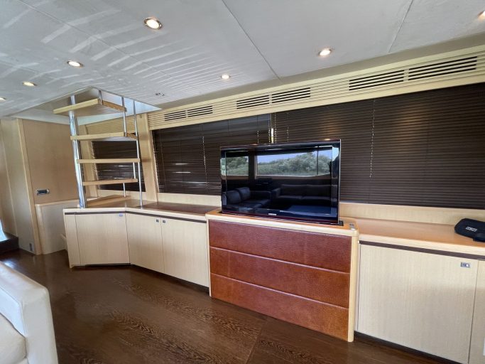 Princess 85 (009) | Интерьер 4