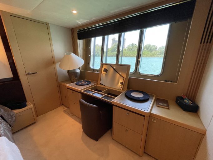 Princess 85 (009) | Интерьер 25