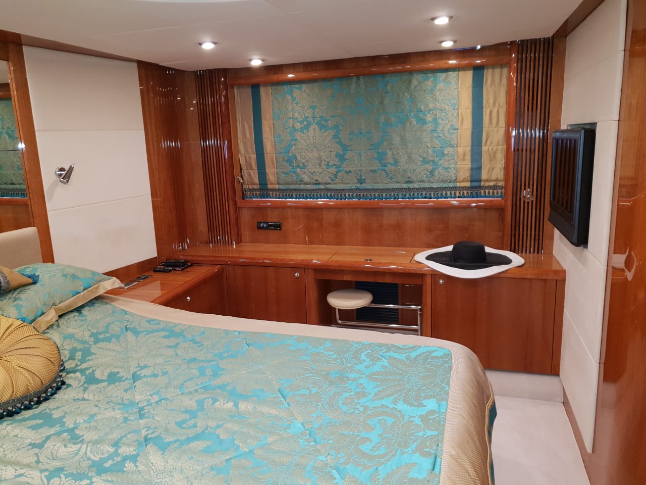 Sunseeker Predator 72 | Интерьер 7