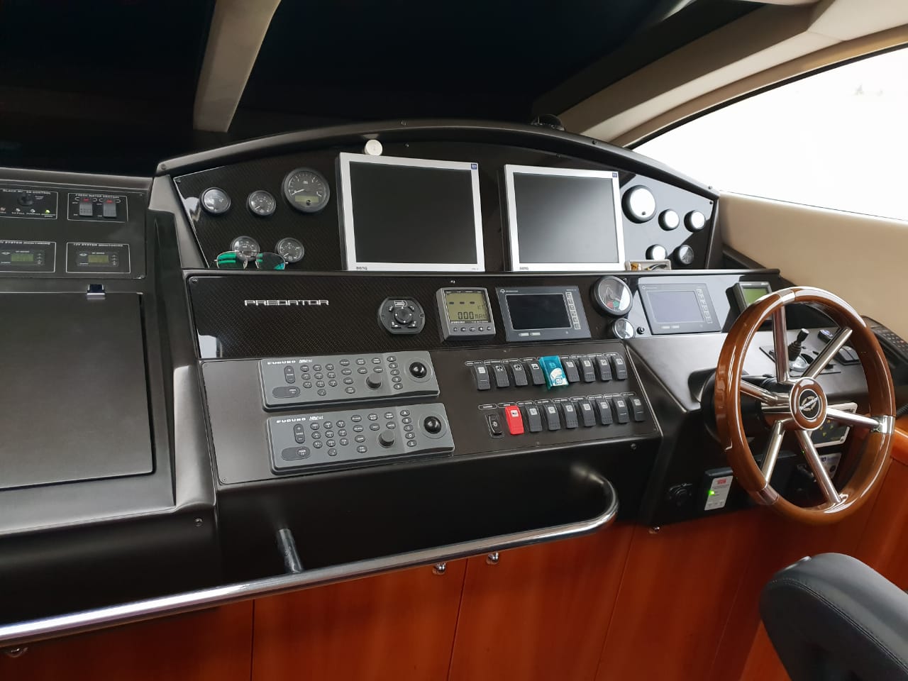 Sunseeker Predator 72 | Интерьер 4