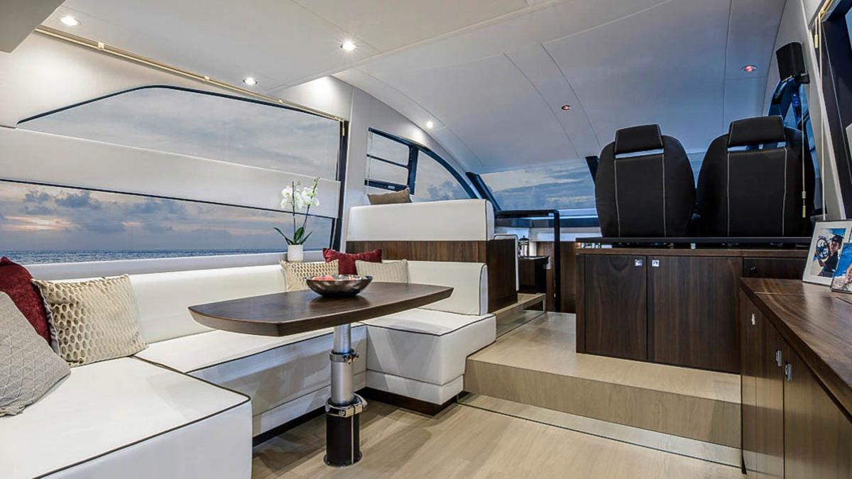 Squadron 50 | Интерьер 1