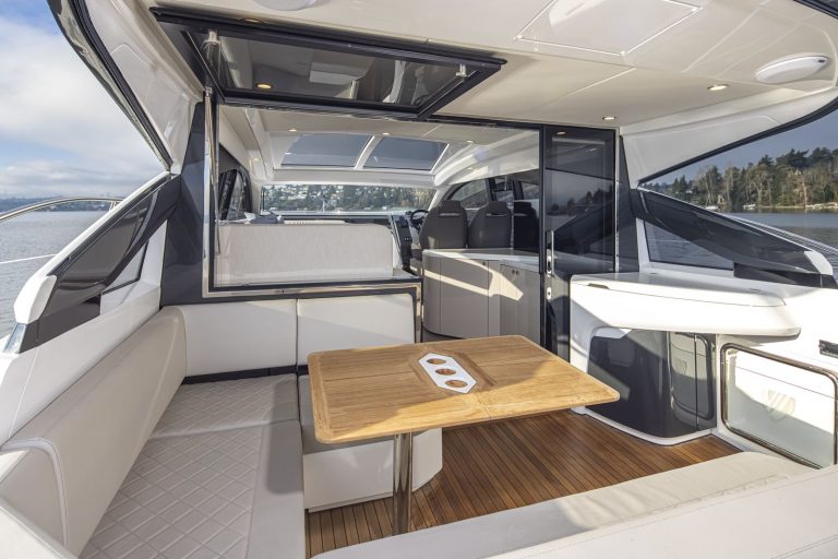 Яхта Fairline Targa 45 GT