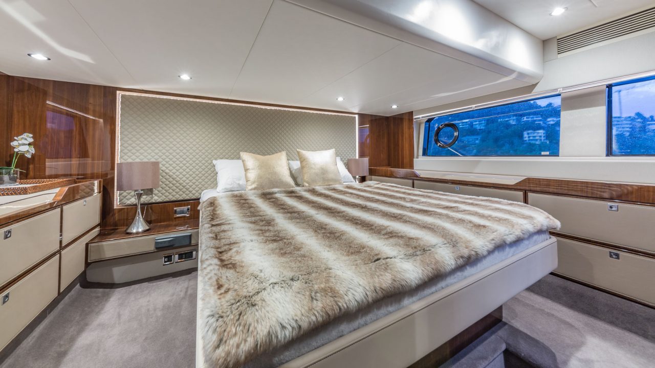 Интерьер моторной яхты Targa 50 GT