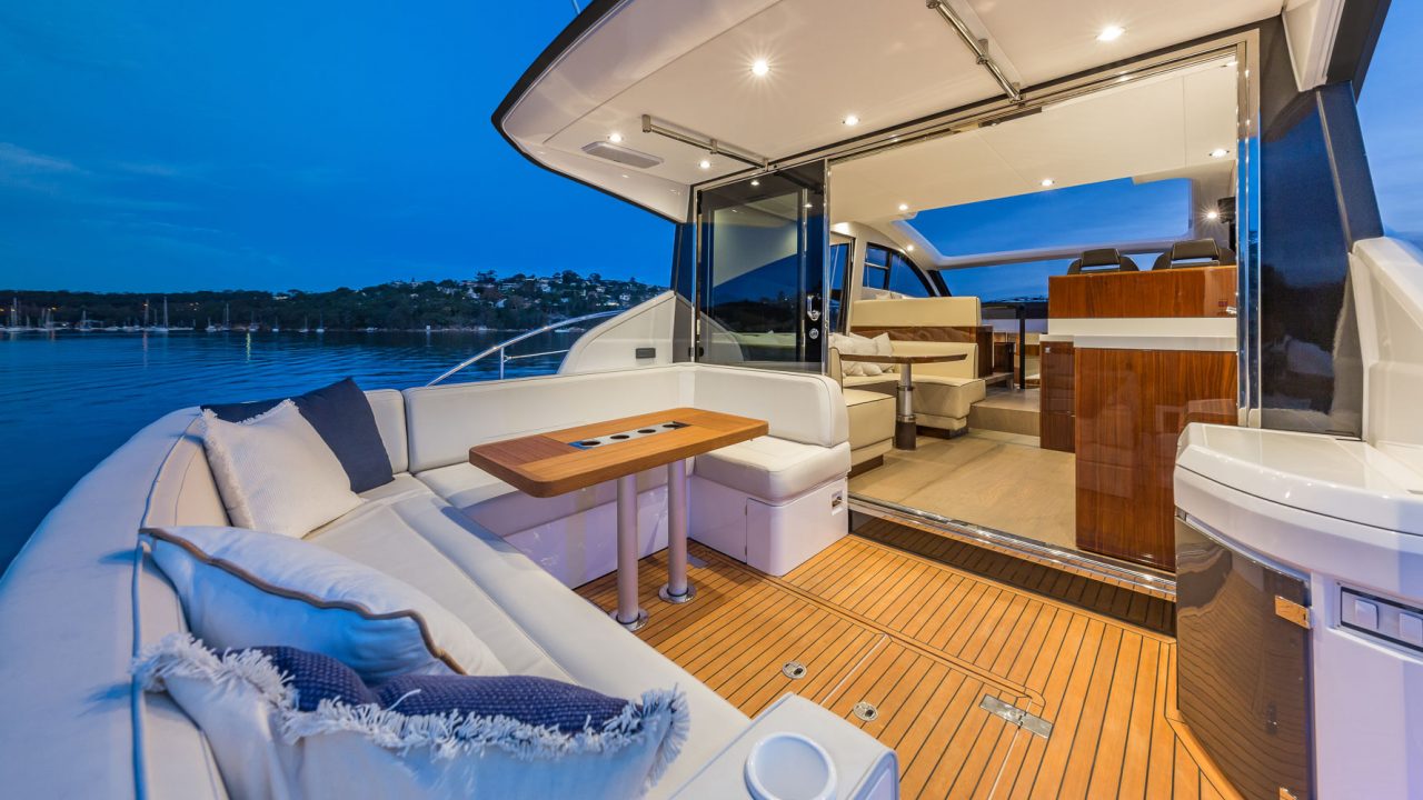 Интерьер моторной яхты Targa 50 GT