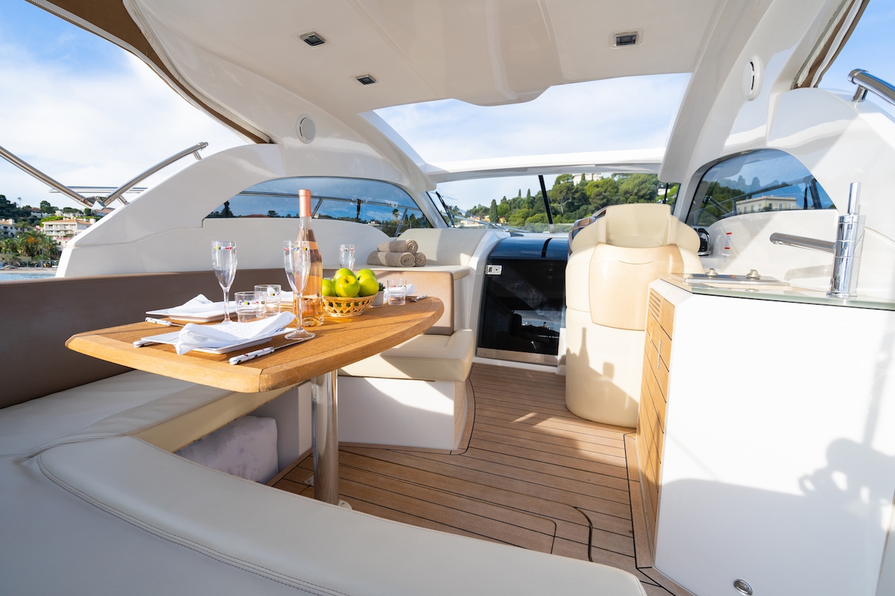 Sessa Marine C35 | Интерьер 7