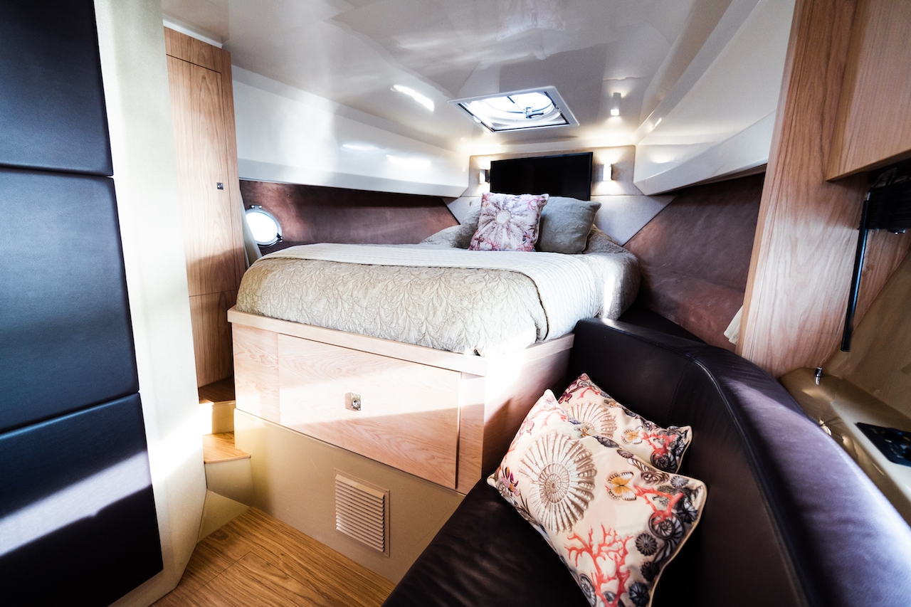 Sessa Marine C35 | Интерьер 13