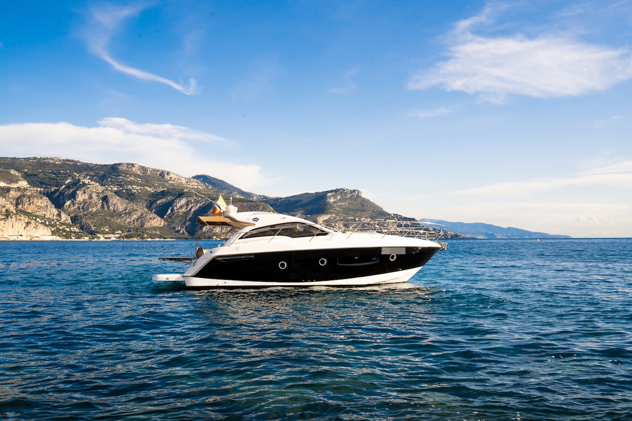 Sessa Marine C35 | Экстерьер 3