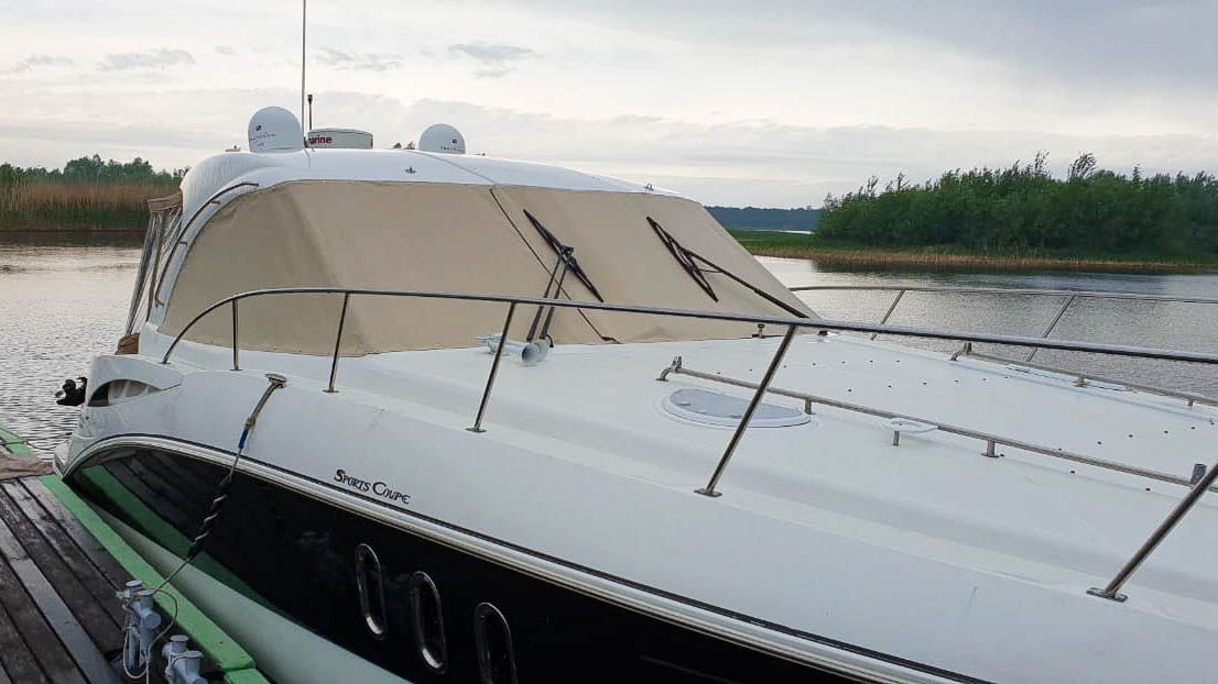 Cruisers Yachts 390 Sports Coupe | Экстерьер 3