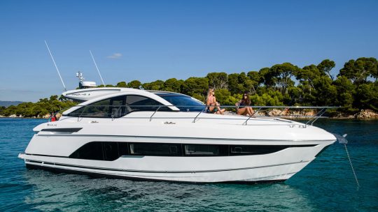 Новая яхта Fairline Targa 45 GT